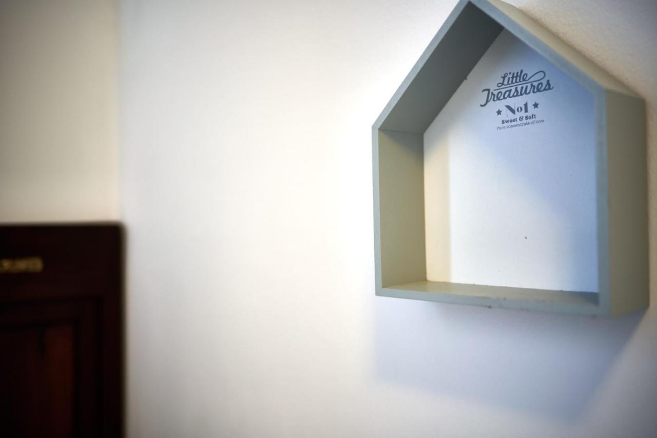 Your Familyapartment In Sirmione Eksteriør billede