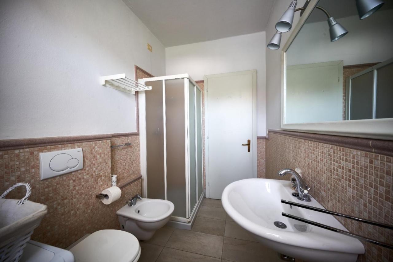 Your Familyapartment In Sirmione Eksteriør billede